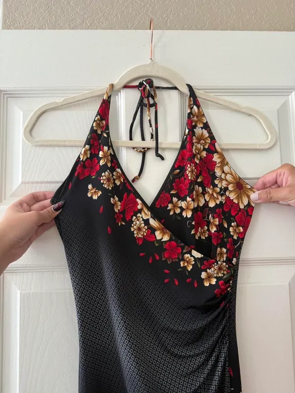 Y2K Knitenjin Black and Red Floral Halter Dress - Image 4