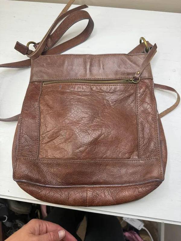 Lucky Brand Baldwin Crossbody Leather Bag - Image 3
