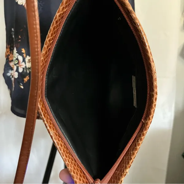 Genuine Snake Skin Crossbody Purse - Image 8