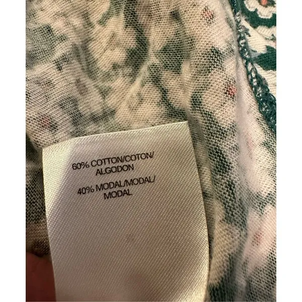 Adorable Lucky Brand women’s casual green white‎ floral tee shirt sz M - Image 3