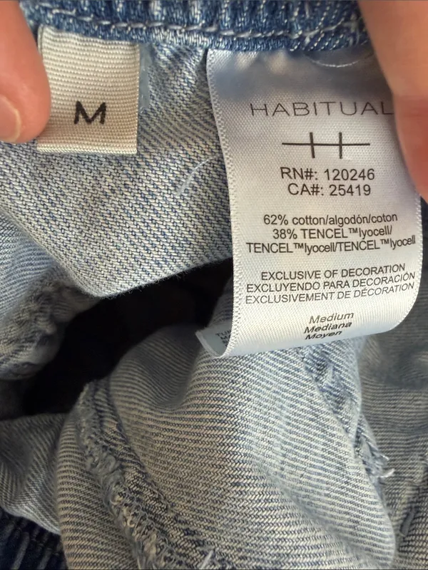 Habitual Cropped Barrel Leg Drawstring Waistband Light Wash Soft Comfy Jeans M - Image 4