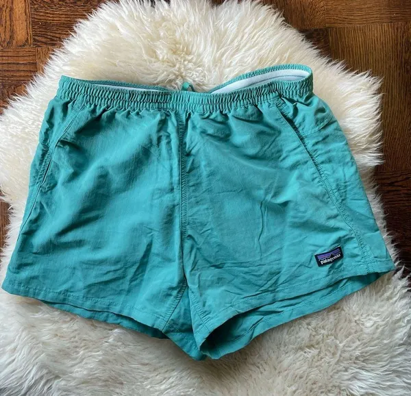 Patagonia Baggies 5” Like New Beryl Green size small 5 inch baggies shorts - Image 2