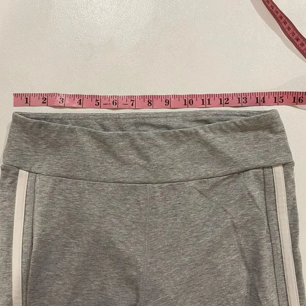 New Balance Gray Stripe Active Leggings Size L - Image 5