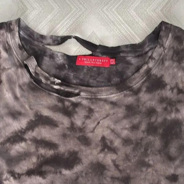 Philanthropy Women’s Distressed Black & Grey Tie Dye T-Shirt - Image 2