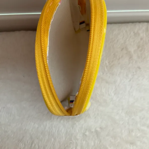 Yellow snoopy coin purse - Image 3