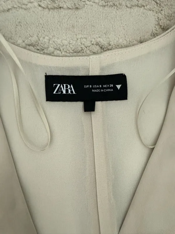 Zara Gold peplum top - Image 2