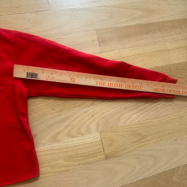 Home Alone 'Merry Christmas Ya Filthy‎ Animal' Medium Red Crop long sleeve - Image 4
