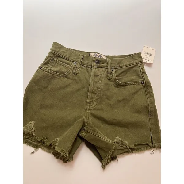 Free People Makai Cut Off Denim Shorts in Olive Size‎ 24 NWT - Image 13
