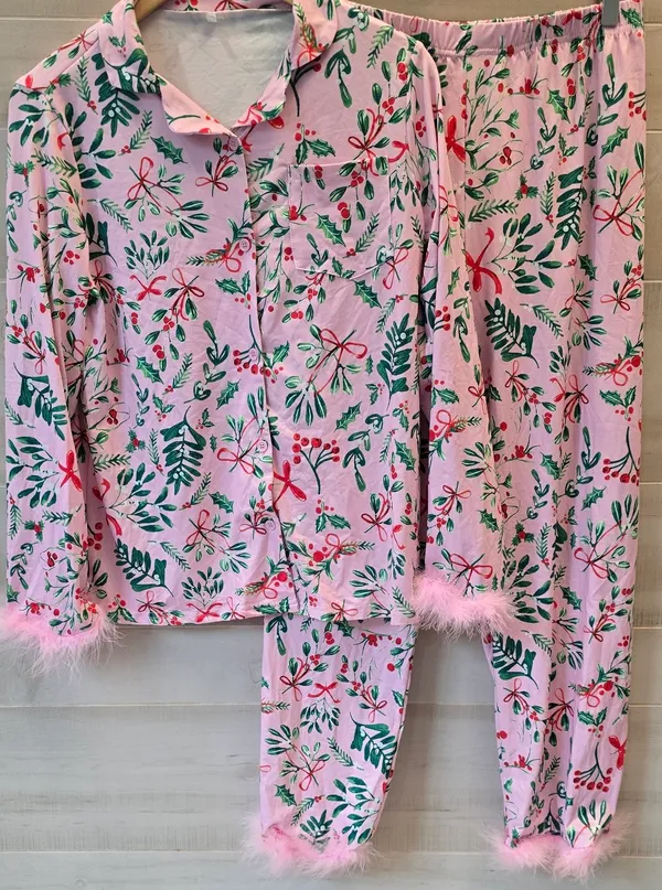{M} Np Brand Festive Christmas Holiday Pajamas Pink Green - Image 3