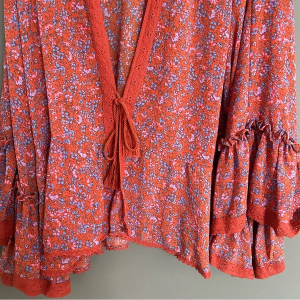 Free People Lola Floral Kimono In True Red size medium - Image 7