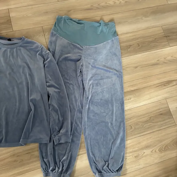 SHEIN Maternity Velour Lounge Set Long Sleeve Top Jogger Pants Blue XXL‎ - Image 3