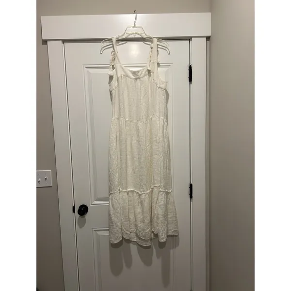 Wonderly White Maxi Dress Size Medium Cotton Sleeveless Tiered Boho Beach Bride - Image 6