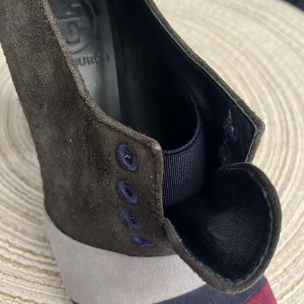 Tory Burch‎ Suede leather colorblock pattern pumps heels sz 6 - Image 12