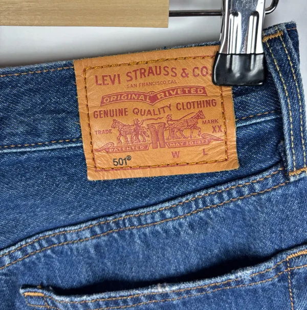 Levi's 501 Denim Jean Shorts Cuffed Button FlySize 25 - Image 3