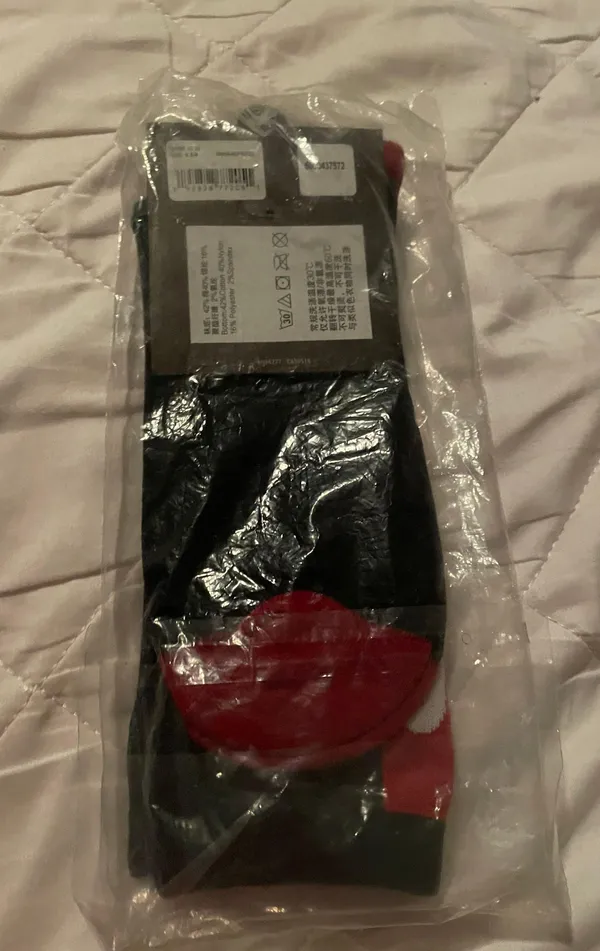 Vans Socks Fits Shoe Sizes 6.5-9 Black Red White - Image 2