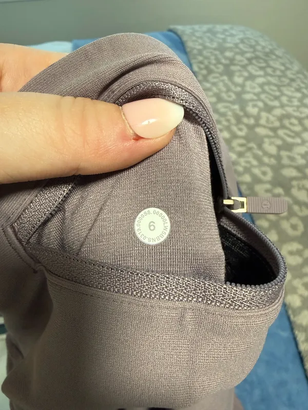 Lululemon leggings  - Image 8