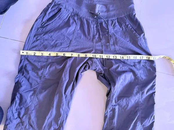 The North Face Women's Aphrodite Capris Gray Pockets Size XS/PT Elastic Waist - Image 4