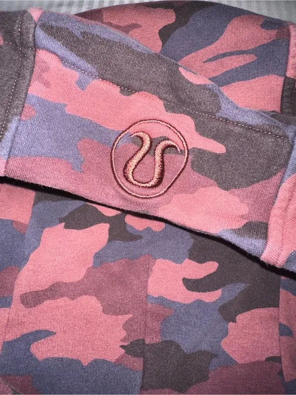 Lululemon Scuba Full-Zip Camo Full Length Hoodie size 4 - Image 6