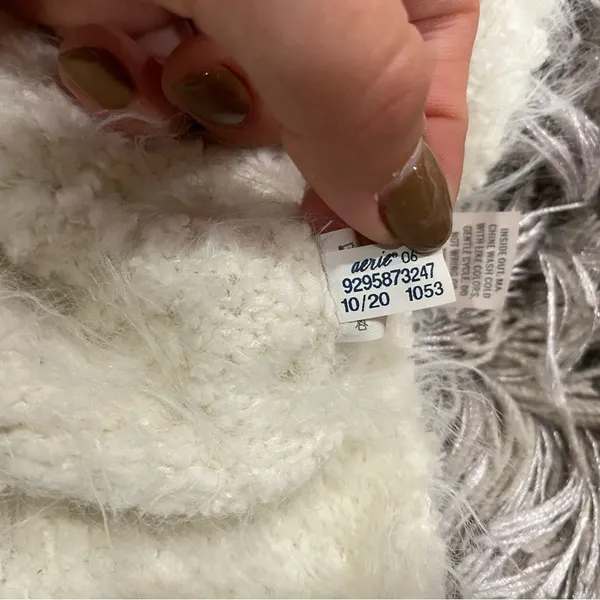 Aerie Fuzzy Eyelash Oversized Turtleneck Sweater - Image 8