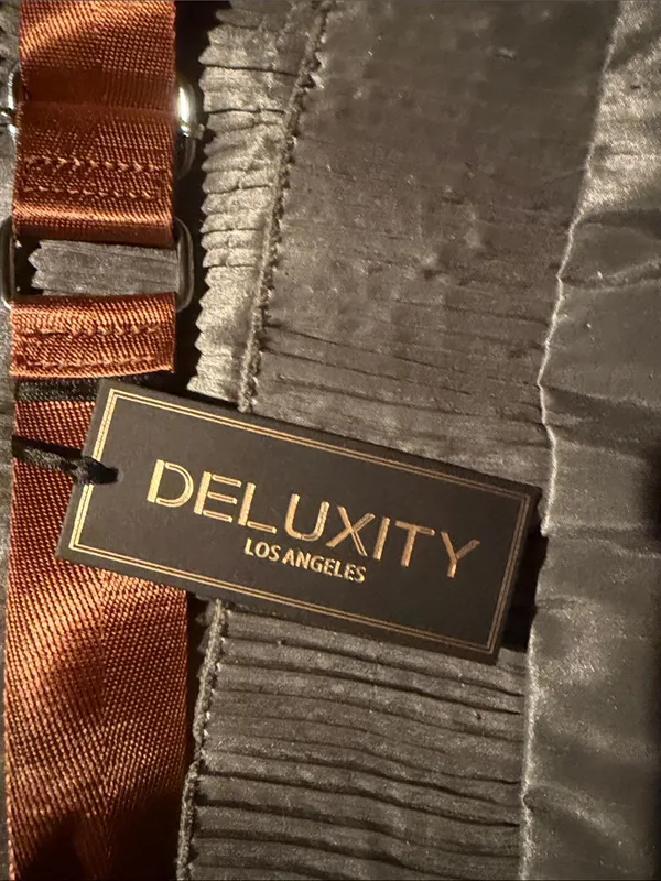 Deluxity Quilted Tan Crossbody Bag with Adjustable Strap - Image 2
