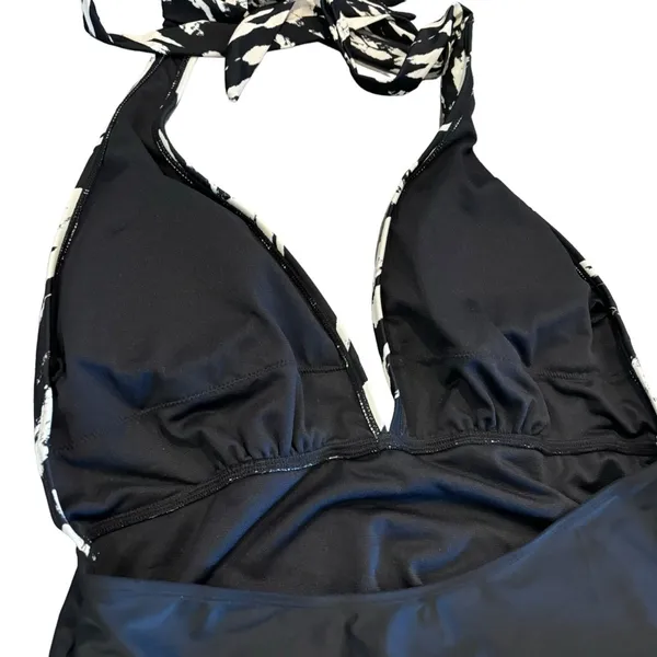Women’s New Cupshe black white print halter tie one piece swimsuit size xl - Image 6