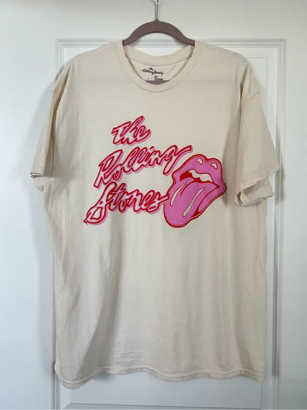 Liv Goods Rolling Stones Graphic Distressed Short Sleeve T-Shirt Size Large - Image 2