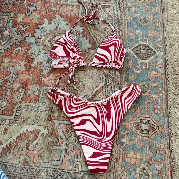 SheIn Triangle Bikini Set Wavy Print - Image 3
