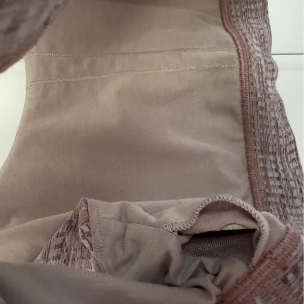 Lululemon Energy Bra in Arrow Jacquard Antique Bark Copper Coil sports Strappy - Image 6