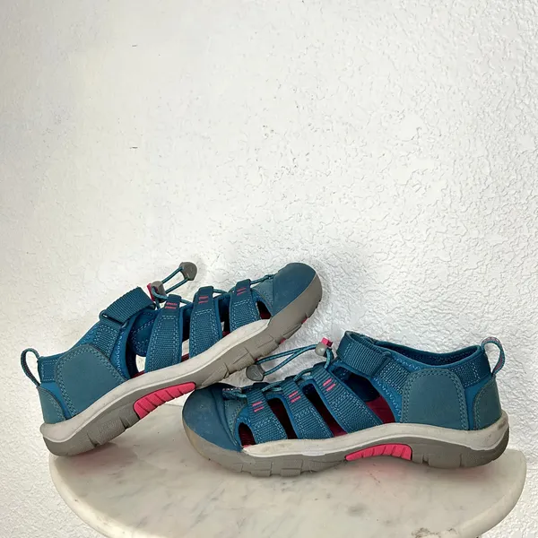 Keen Newport H2 Deep Lagoon Blue Pink Womens Size 5 - Image 6