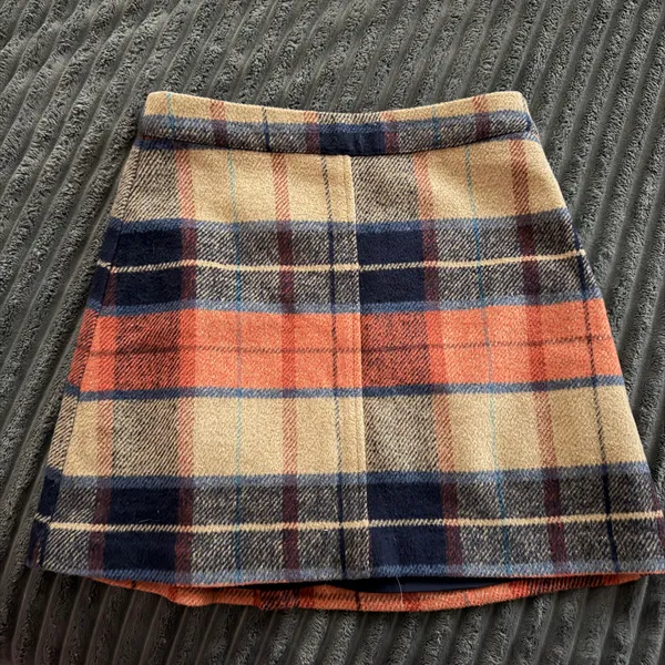 Lulus multicolored plaid mini skirt - Image 2