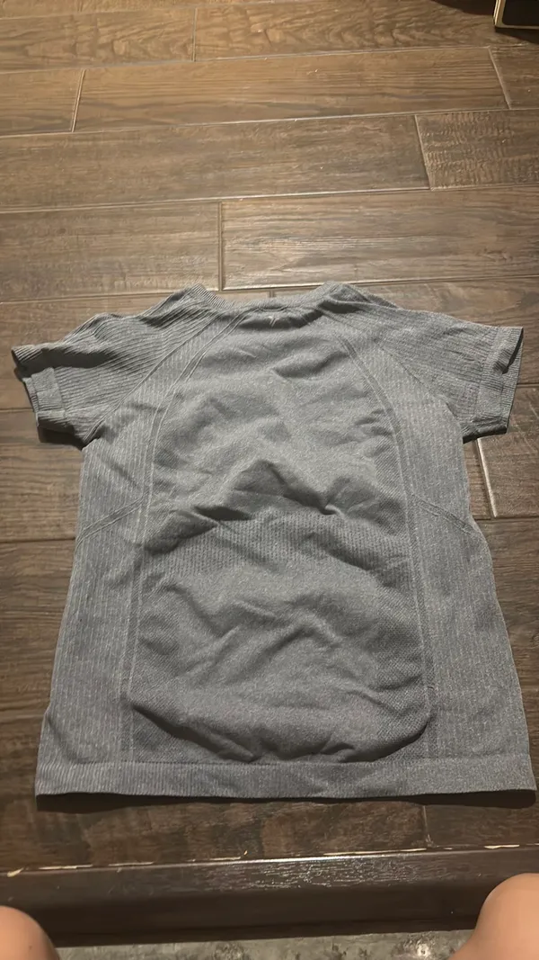 Grey Old Navy Top - Image 2