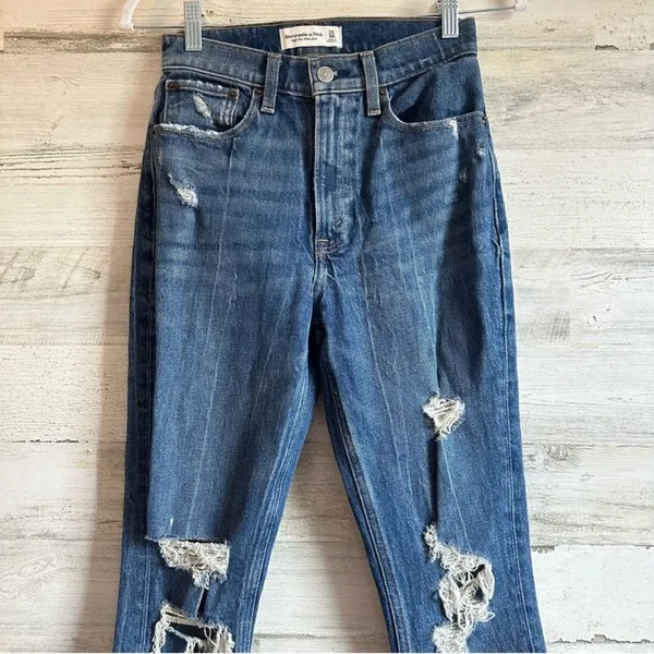 Abercrombie & Fitch High Rise‎ Mom Jeans Sz 24/00R Full Length Medium Wash Denim - Image 3