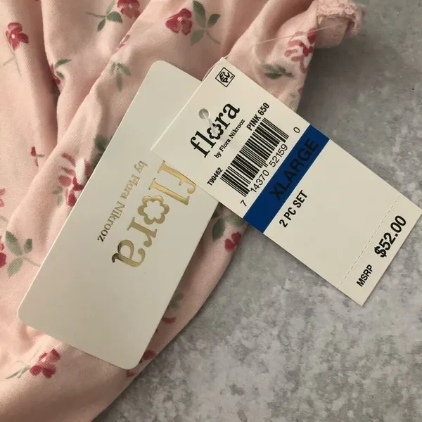 Flora Nikrooz Pink Floral Print Tank Top and Shorts 2 Piece Pajama Set NEW - Image 7