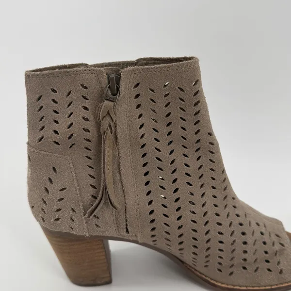 TOMS Majorca Taupe Suede‎ Perforated Peep Toe Booties Womens Heel Shoes - Image 8