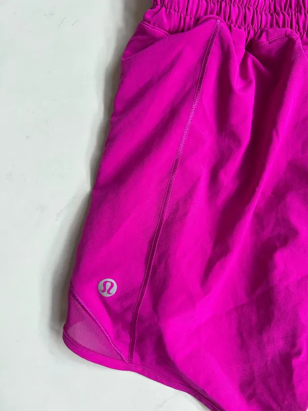 Lululemon Hotty Hot Shorts 4" High-Rise - Image 4