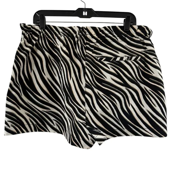 Sweaty Betty‎ Shorts Womens 10 Black Athletic Zebra Stripe - Image 2
