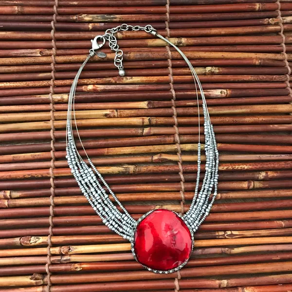 Chico’s Red Medallion Choker Necklace Seed Beads - Image 3