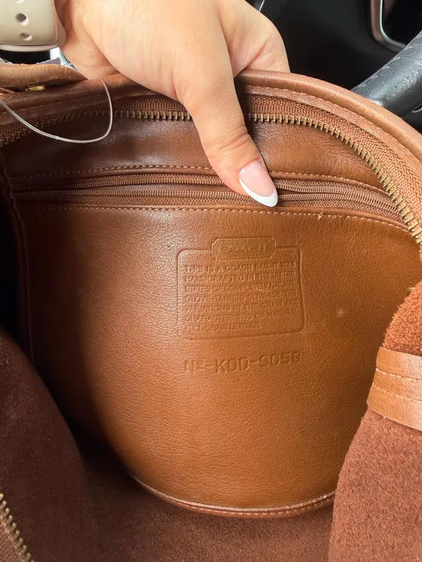 Coach Legacy Hobo Vintage Small - Image 3
