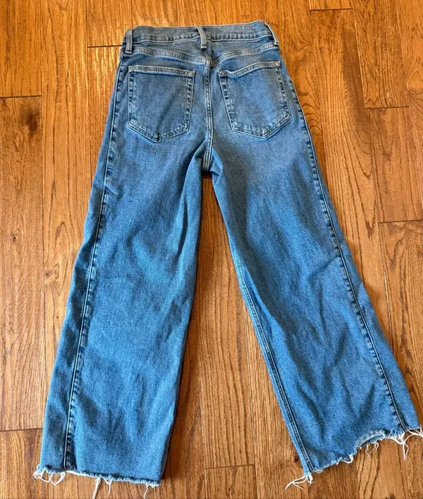 Gap high rise stride wide ankle leg jeans size 4 - Image 7
