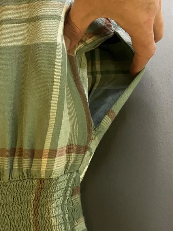 American Eagle Outfitters Jumpsuit Womens Small Green Plaid Smocked Pockets - Image 7