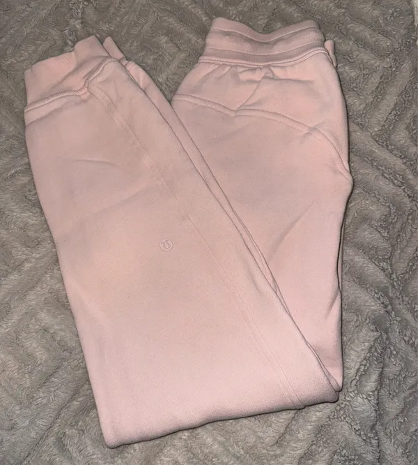 Lululemon Scuba Sweatpants - Image 4