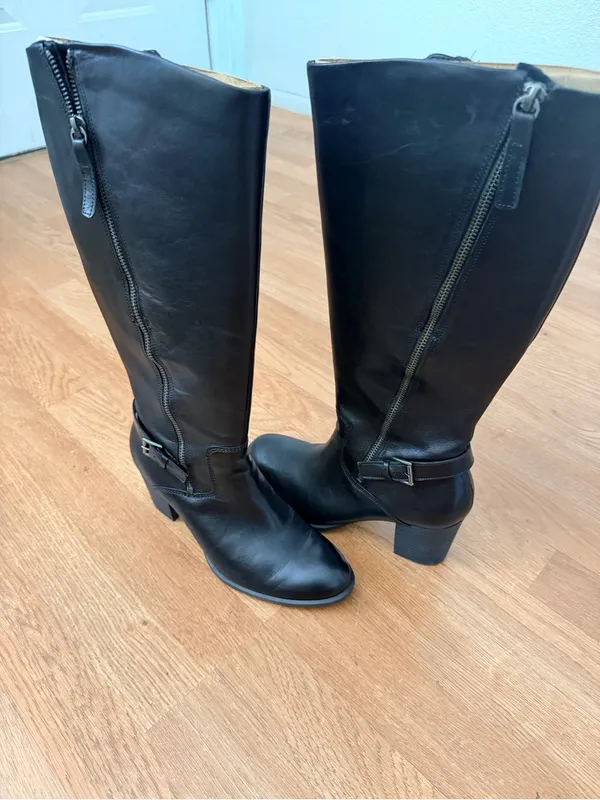 Ecco Black Knee-High Block Heel Leather Boots - Image 2
