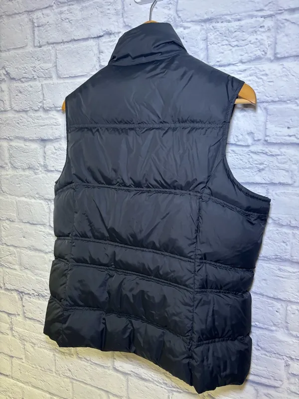 Lands' End Women’s Medium puffer Vest Black 80% Down 20% Feathers Winter - Image 6