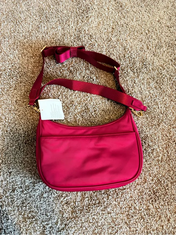 Lululemon City Essentials Small Shoulder Bag 3L Berry Rumble Sold Out color NWT - Image 7