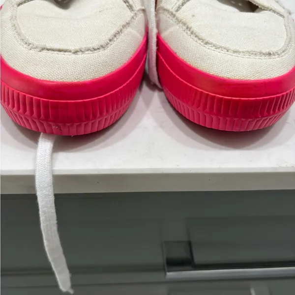 Off-White Sneakers - Image 7
