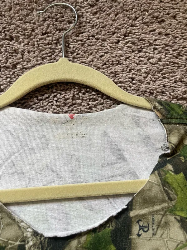 Thrifted camo crop top Green - Image 2