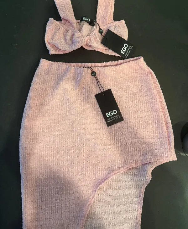 Pink 2 Piece Set Size 6 - Image 2