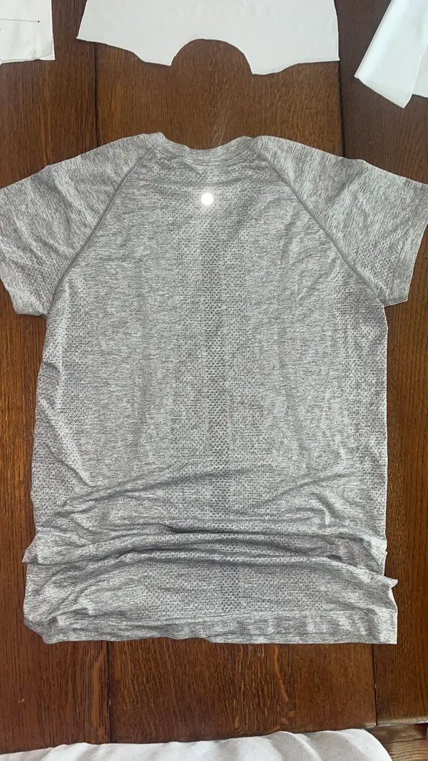Lululemon Swiftly Tech Short Sleeve - Image 3