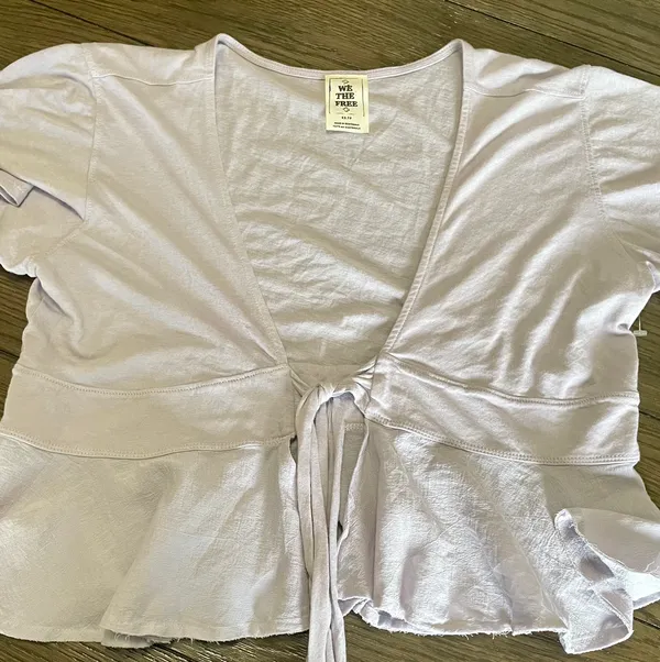 NWOT Knot Me Lavender purple peplum tie-front blouse - Image 2