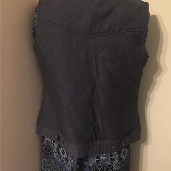 MAGELLAN Outdoors 🛍 BLACK SPORTS VEST SIZE S🛍LINED INSIDE - Image 4